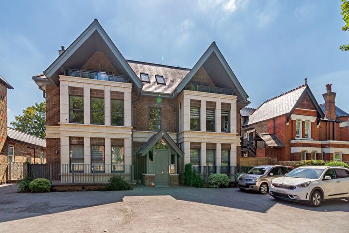 2 Bedroom Flat For Sale In Carlton Road, Ealing, W5