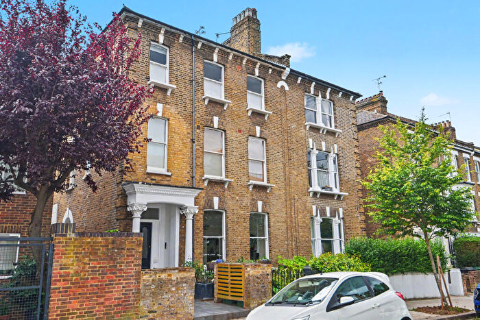 4 Bedroom Maisonette For Sale In Lady Somerset Road, London, NW5