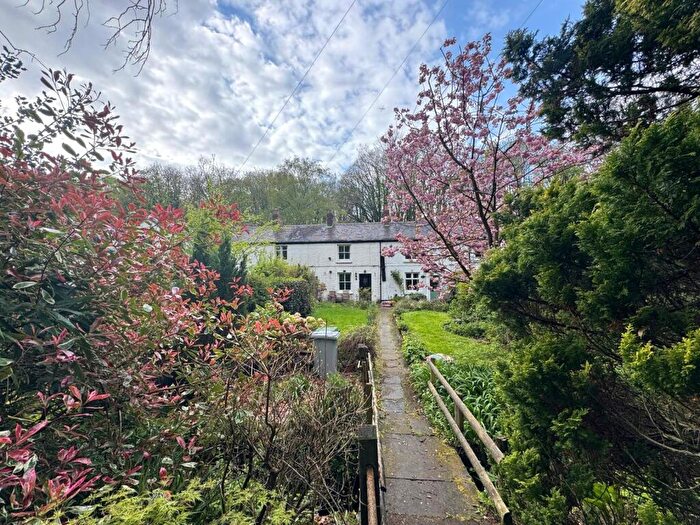 2 Bedroom Terraced House For Sale In Middlewood Road, Poynton, Stockport, Cheshire, SK12