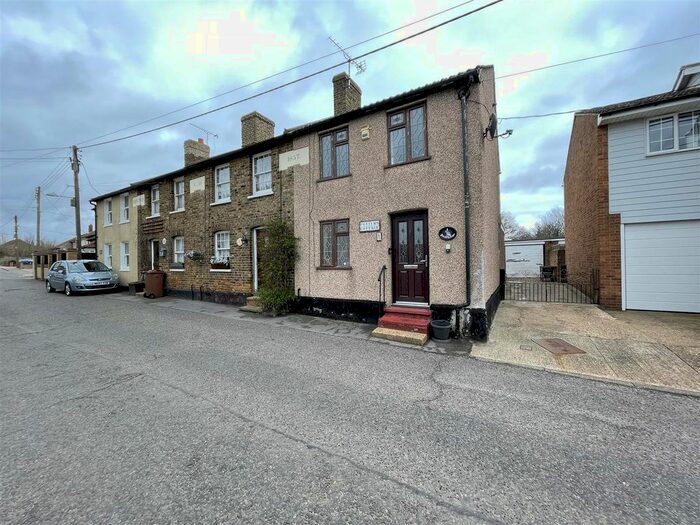 3 Bedroom End Of Terrace House For Sale In Princess Margaret Road, East Tilbury, Tilbury, RM18
