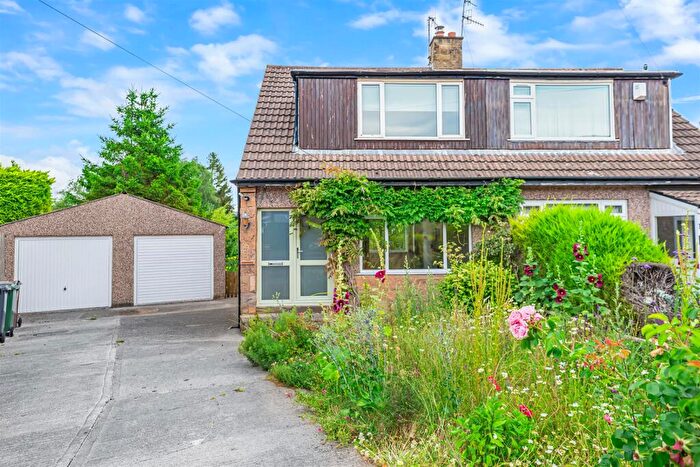 2 Bedroom House For Sale In Springfield Avenue, Ilkley, LS29