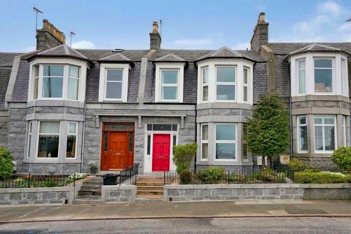 3 Bedroom Terraced House To Rent In Clifton Road, Aberdeen, AB24