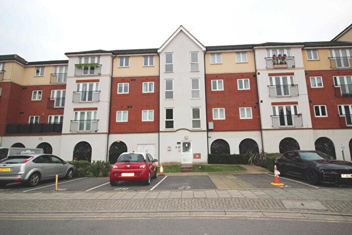 1 Bedroom Apartment To Rent In Long Acre House, Thamesmead West, SE28