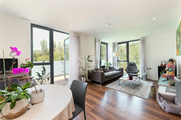 2 Bedroom Apartment To Rent In Sitka House, Quebec Way, Canada Water, London, SE16