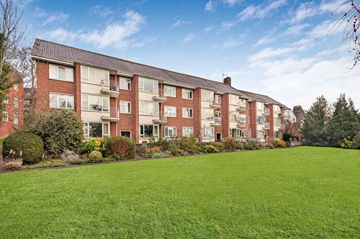 2 Bedroom Flat For Sale In Conegra Road, High Wycombe, HP13