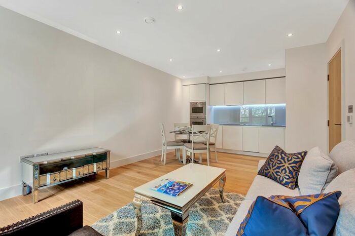 1 Bedroom Flat To Rent In Chiswick High Road, Chiswick, London, W4