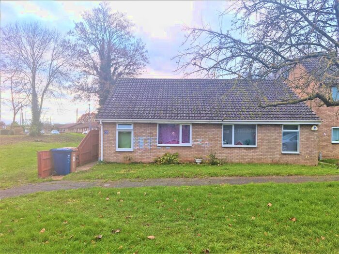 2 Bedroom Semi-Detached Bungalow To Rent In Prince Of Wales Close, Wisbech PE13