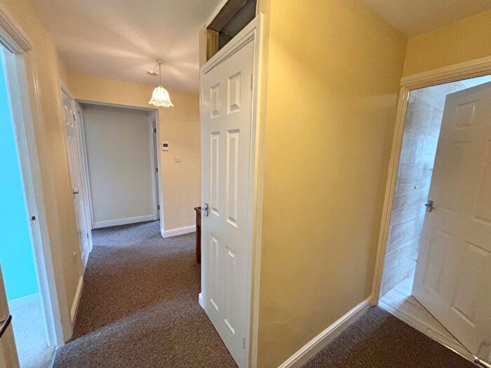 2 Bedroom Flat For Sale In High Street, Abersychan, Pontypool, NP4