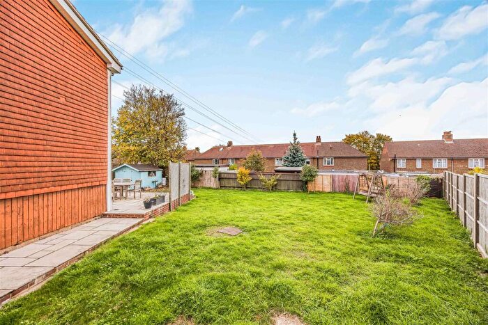 3 Bedroom End Of Terrace House For Sale In Stanford Close, Portsmouth, PO6
