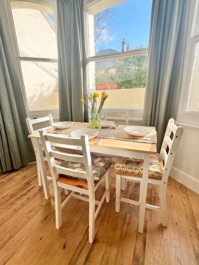 1 Bedroom Terraced House To Rent In Wilbury Road, Hove, BN3