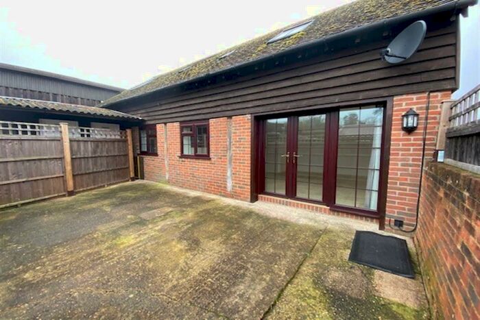 2 Bedroom Cottage To Rent In Up Nately, Hampshire, RG27