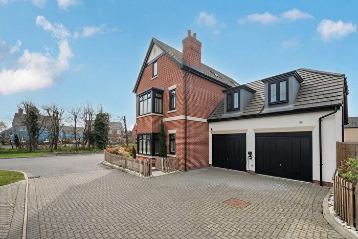 5 Bedroom Detached House For Sale In Discovery Drive, Colchester, CO2