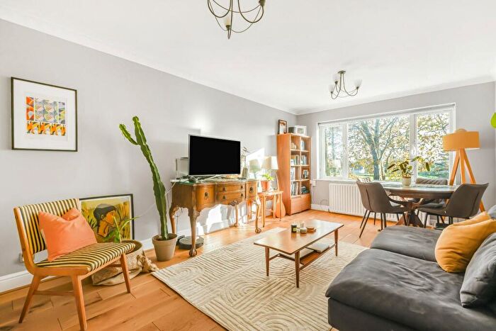 1 Bedroom Flat For Sale In Southern Road, Plaistow, London, E13