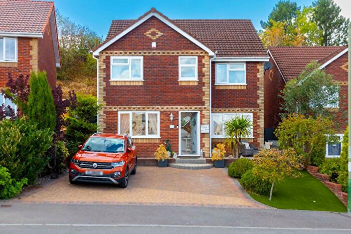 4 Bedroom Detached House For Sale In North Rising, Bargoed, CF81