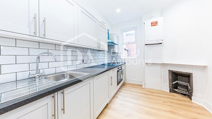1 Bedroom Apartment To Rent In Bavaria Road, Archway, London, N19
