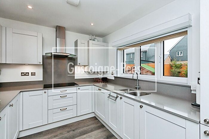 4 Bedroom Property To Rent In Lakeview Lane, Camberley, GU16