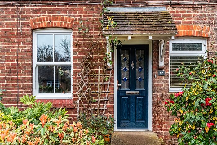 3 Bedroom Terraced House For Sale In Pounsley Road, Dunton Green, Sevenoaks, Kent, TN13