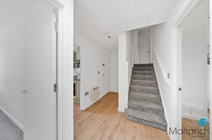 2 Bedroom Flat To Rent In Chatfield House, Marsh Street, Bristol, BS1