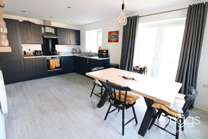 3 Bedroom Detached House For Sale In Papworth Drive, Crowland, Market Deeping, PE6