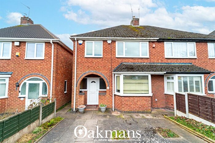 3 Bedroom Semi Detached House For Sale In Great Stone Road, Birmingham, West Midlands, B31