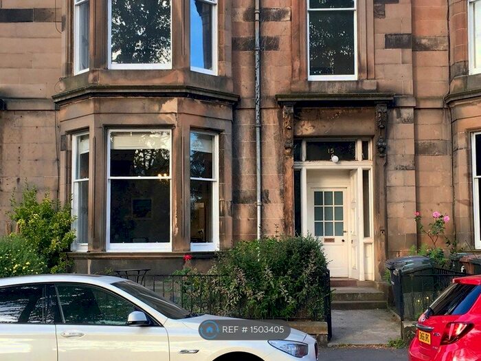 2 Bedroom Flat To Rent In Magdala Crescent, Edinburgh, EH12