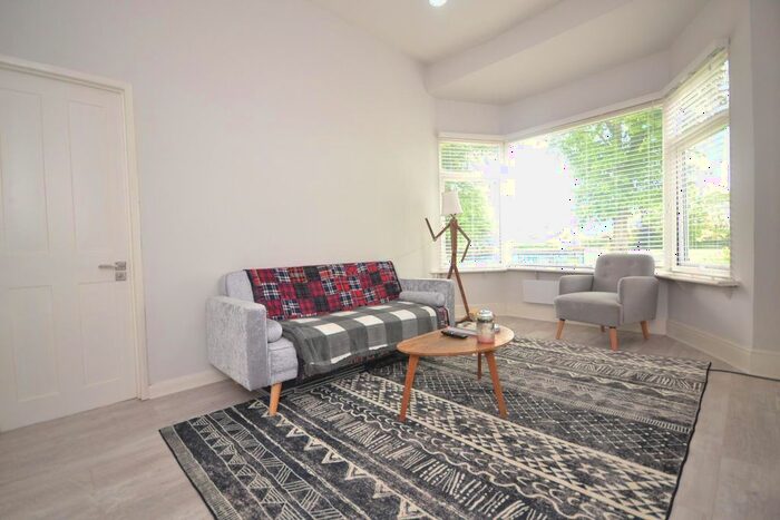 1 Bedroom Flat To Rent In Kentwood Hill, Tilehurst, Reading, RG31