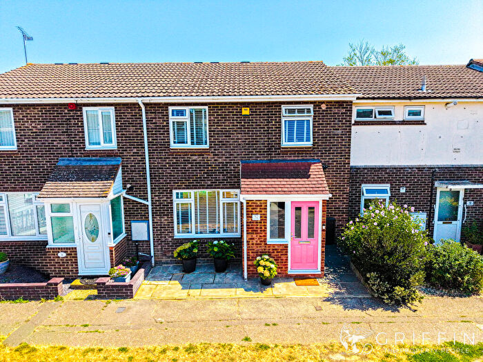 3 Bedroom Terraced House For Sale In Crown Avenue, Pitsea, Pitsea, SS13