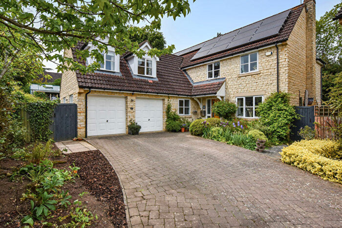 5 Bedroom Detached House For Sale In Holmes Drive, Ketton, PE9