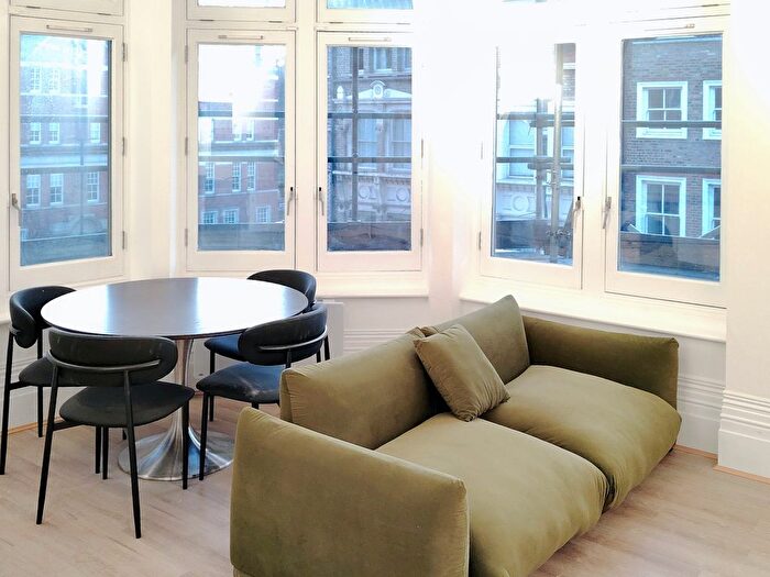 1 Bedroom Flat To Rent In Gray's Inn Road, London, WC1X