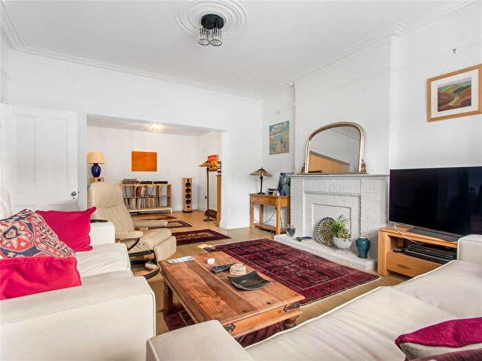 5 Bedroom Semi-Detached House To Rent In Derwent Road, London, N13