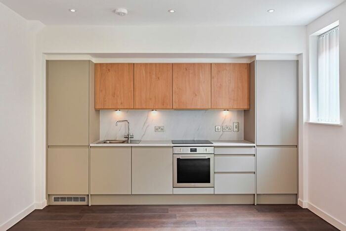 3 Bedroom Terraced House To Rent In Gills Yard, Wakefield, WF1