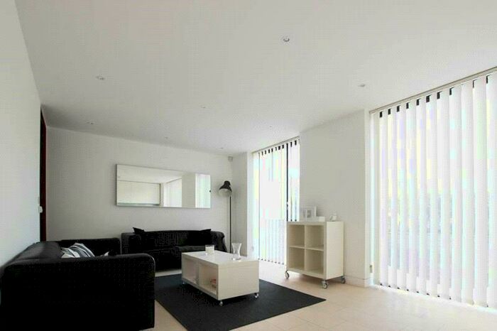 2 Bedroom Apartment To Rent In Oval Road, Primrose Hill, London, NW1