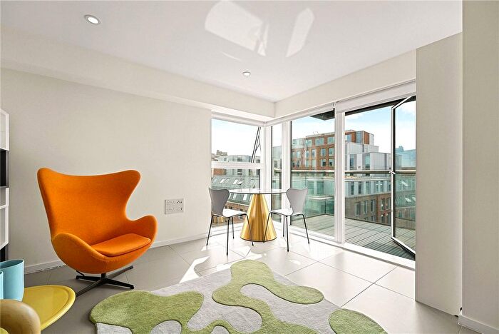 1 Bedroom Flat To Rent In Dance Square, Clerkenwell, EC1V