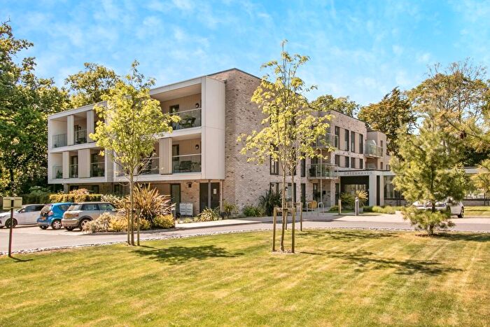2 Bedroom Flat For Sale In Lindsay Road, Branksome Park, Poole, Dorset, BH13