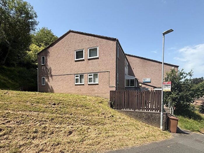 2 Bedroom Flat For Sale In Wyoming Close, Little America, Plymouth, PL3