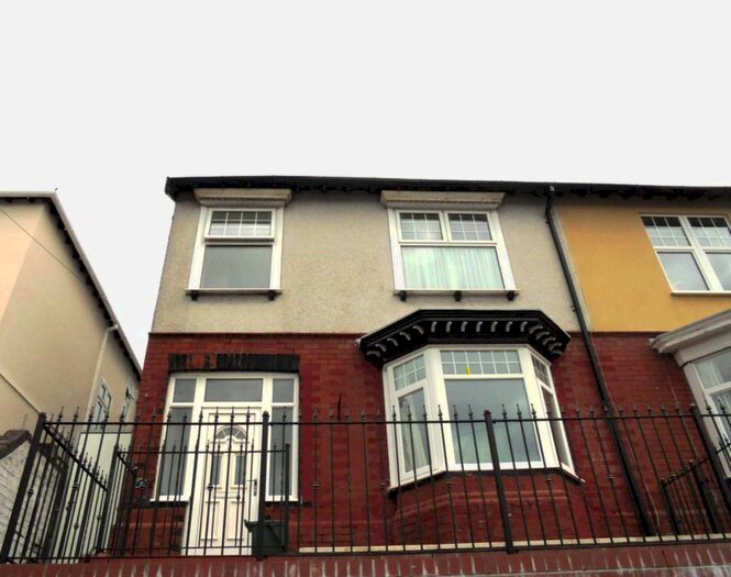 4 Bedroom Semi-Detached House To Rent In Pinewood Road, Uplands, Swansea SA2