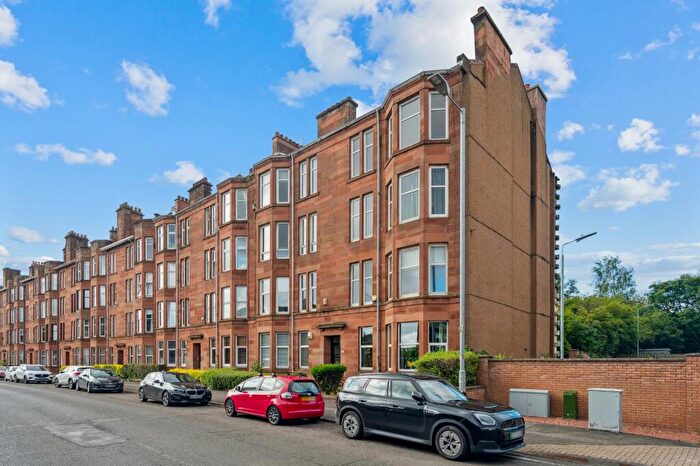 2 Bedroom Flat To Rent In Kingspark Road, Flat /, Mount Florida, Glasgow, G44