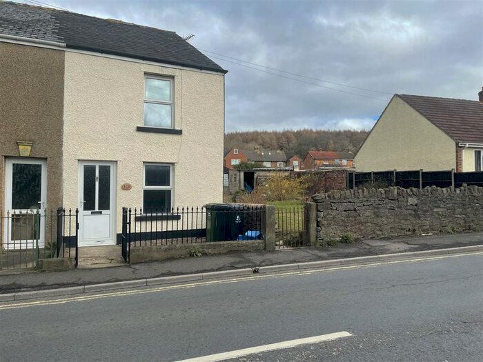 2 Bedroom Cottage To Rent In High Street, Cinderford, GL14