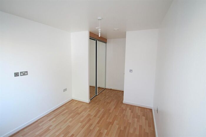 1 Bedroom Flat To Rent In London Road, Thornton Heath, CR7