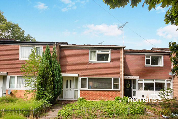 2 Bedroom Terraced House To Rent In Carmarthen Close, Farnborough, GU14