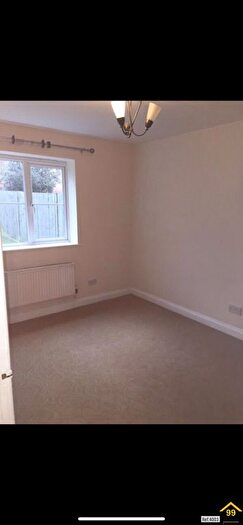 2 Bedroom Flat To Rent In Chaucer Way, Wimbledon, London, SW19