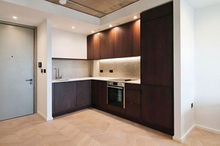 1 Bedroom Apartment To Rent In St Georges Gardens, Castlefield, M15