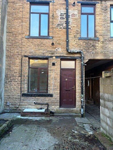 2 Bedroom Terraced House To Rent In Harewood Street, Bradford, BD3