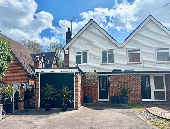 4 Bedroom Semi-Detached House For Sale In Mafeking Road, Wraysbury, Staines-Upon-Thames, Berkshire, TW19
