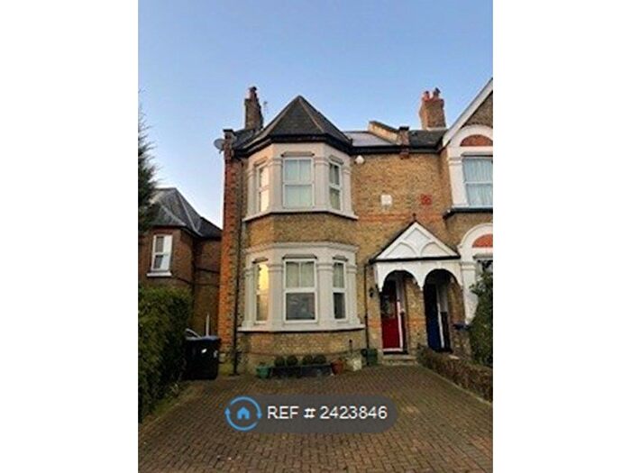 5 Bedroom Semi-Detached House To Rent In Southbury Road, Enfield, EN1