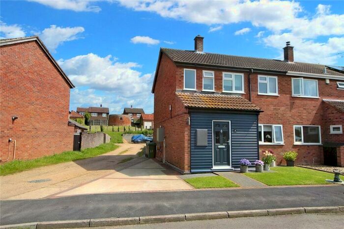 3 Bedroom End Of Terrace House For Sale In Millside, Hales, Norwich, Norfolk, NR14