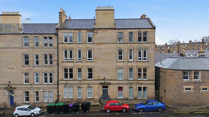 1 Bedroom Flat To Rent In , F2