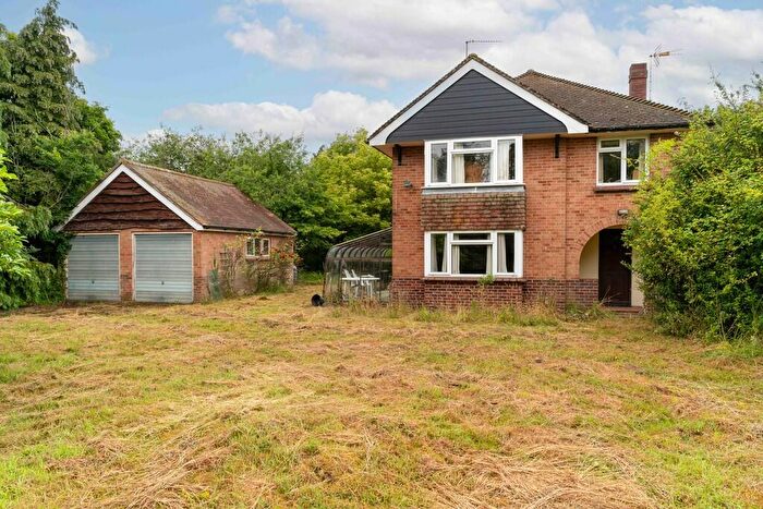 3 Bedroom Detached House For Sale In Lower Green Road, Blackmore End, CM7