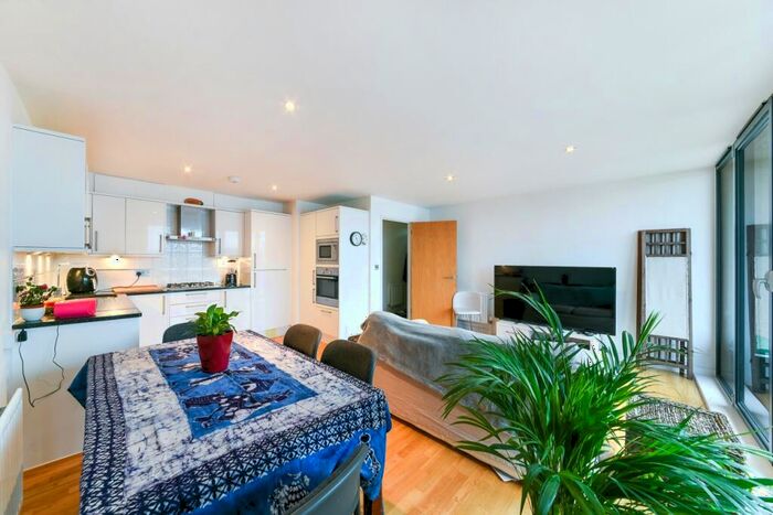 2 Bedroom Apartment To Rent In Boatyard Apartments, Isle Of Dogs, London, E14