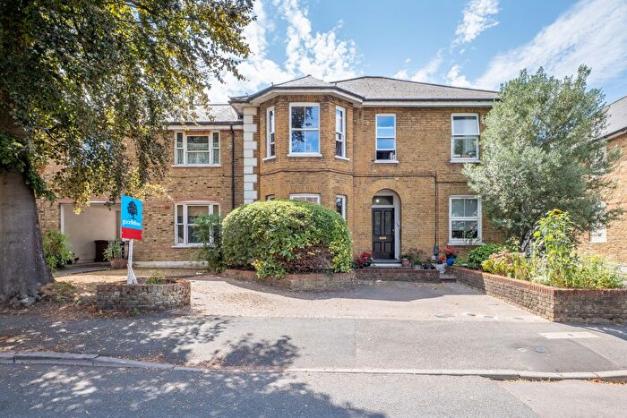 1 Bedroom Flat For Sale In Wales Avenue, Carshalton, SM5